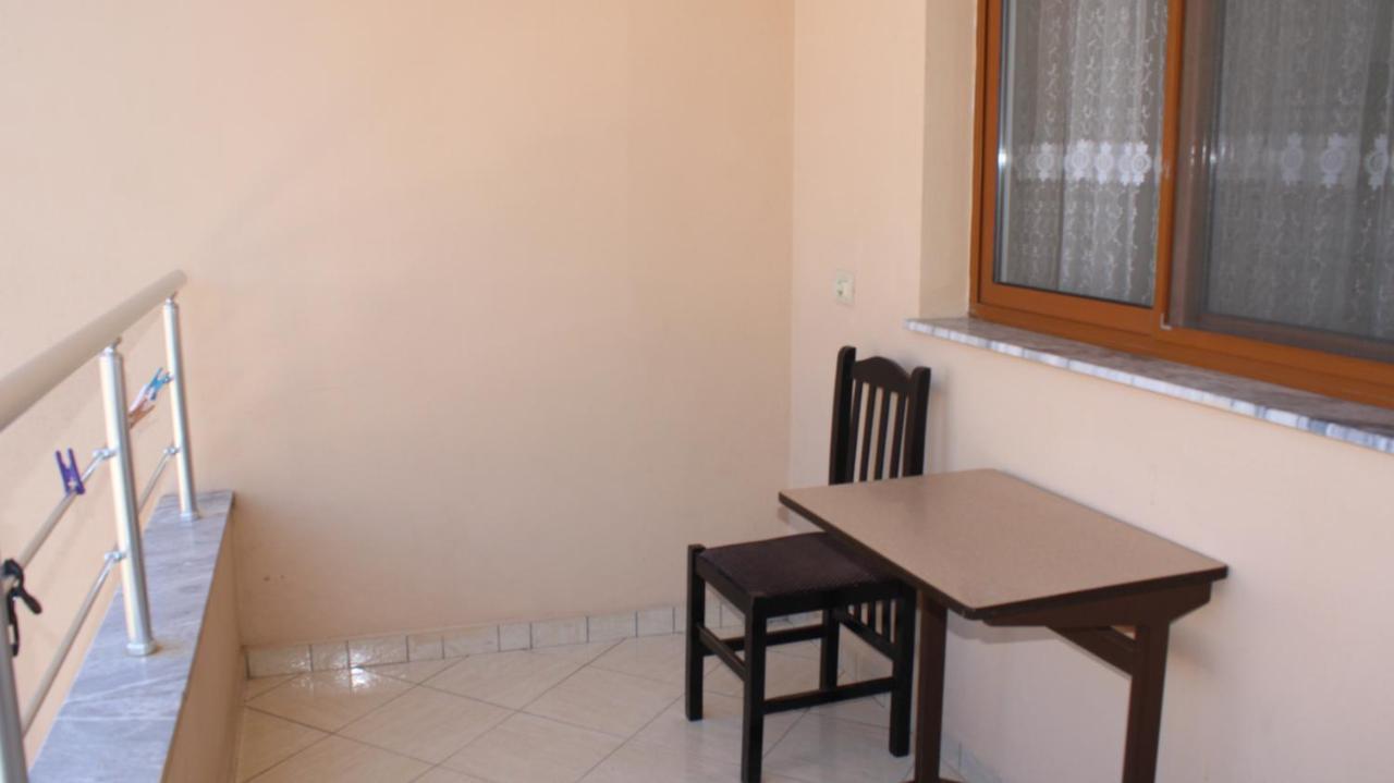 Deni'S Family Apartment In New Blvd Tirana Exterior photo